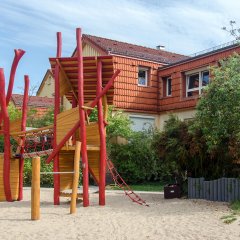 Klettergerüst im Sandkasten.