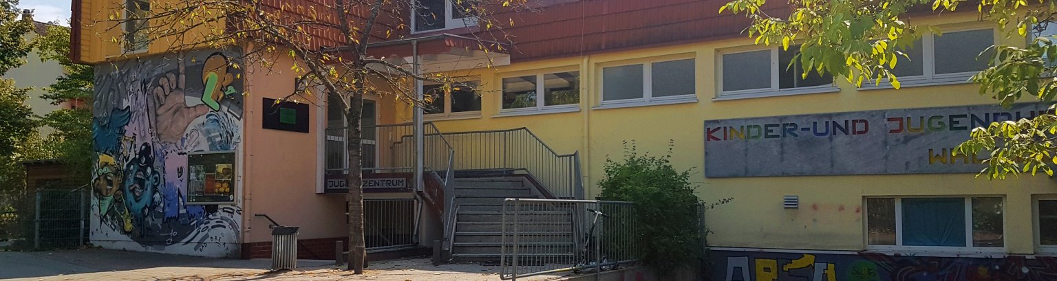 2015_Radfahrerin Mönchbruch.JPG
