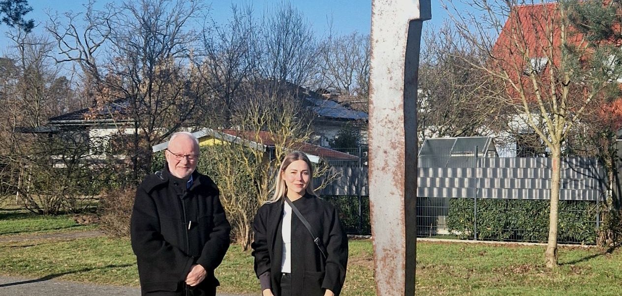 Kulturdezernent Achim Sibeth und die Leiterin der Kommunalen Galerie Olga Batt